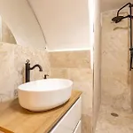 Am 4 - Charming Historic Loft Apartman