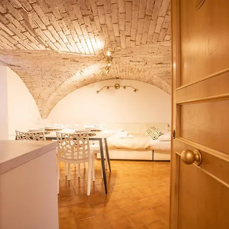Am 4 - Charming Historic Loft Lejlighed Perugia